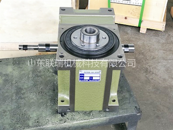 中空法兰型分割器